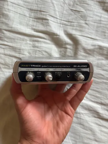 Interface M-Audio usb fast track 