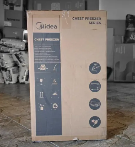 Cervejeira Frost Free 82 Litros Midea Preta 110v