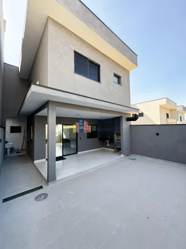 Casa em Condomínio de Alto Padrão em Araçariguama-SP: 3 quartos, 1 suíte, 2 salas, 3 banhe