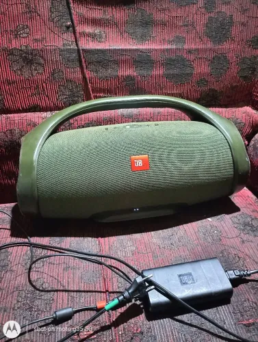 Vendo JBL Boombox original