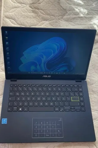 Notebook ASUS VivoBook E410MAB