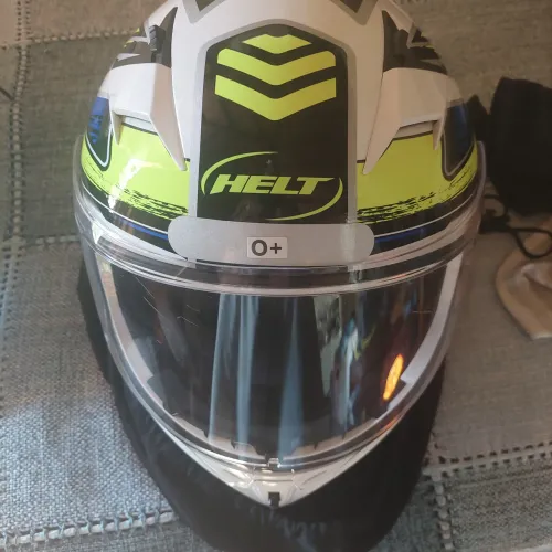 Capacete Helt 62 pouquíssimo uso