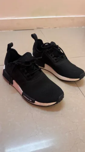 Tênis Adidas NMD R1