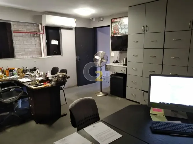 Venda Tornearia Industrial porteira fechada ( incluindo-se Galpão ) 936m²