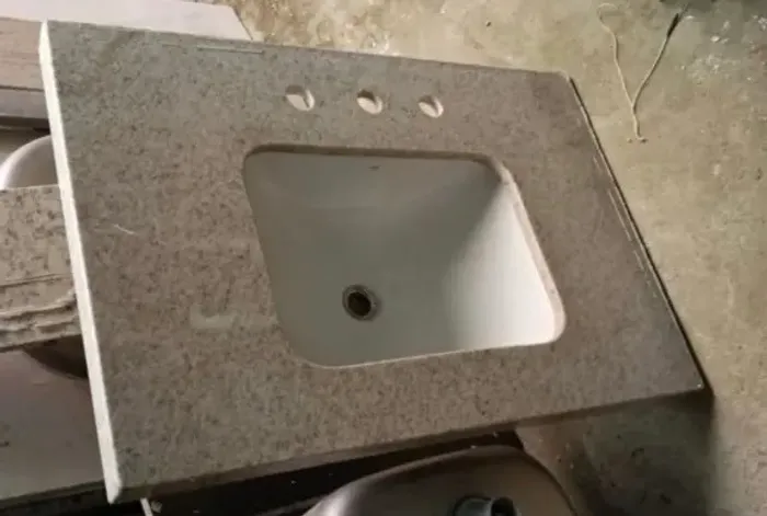 Pia para banheiro em Granito itaunas