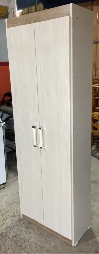 Armário multiuso de 2 portas, 1,80x62x32.