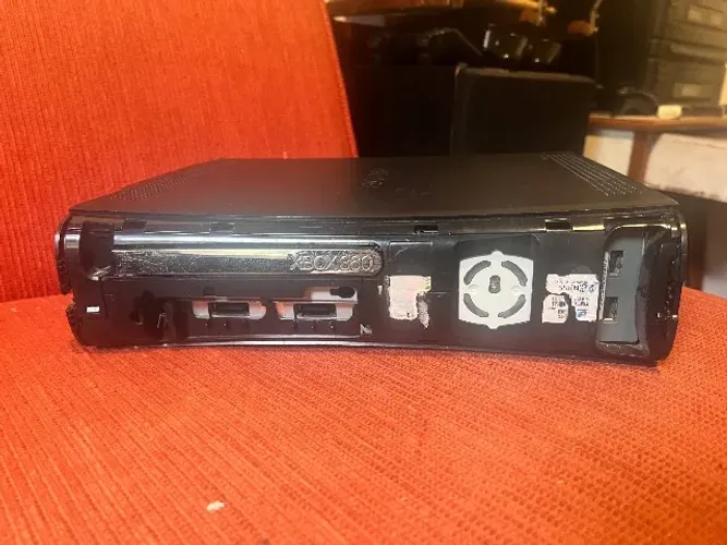 Xbox 360 FAT Leitor Ruim HD 120 GB Bloqueado Sem Face plate