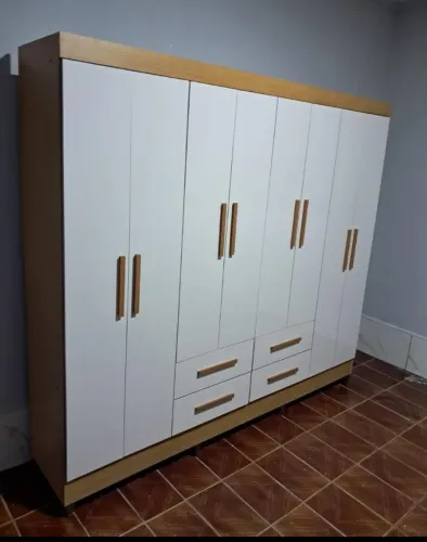 Guarda roupa 8 portas - A preço de custo 