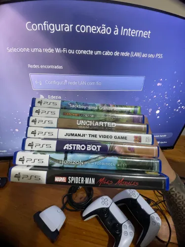 ? PS5 com Leitor de Disco + 2 Controles + 7 Jogos + Câmera HD