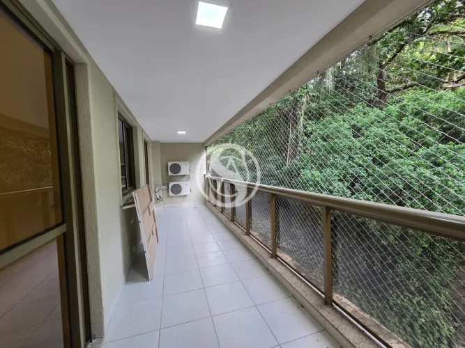 Apartamento à venda na Rua Ângelo Agostini, Tijuca, Rio de Janeiro - RJ
