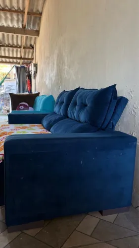 Vendo sofá muito top 600 pra ir buscar aceito oferta passo cartão
