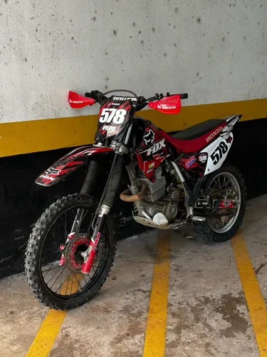 Moto de trilha 300cc