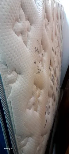 Colchão casal de molas doação
