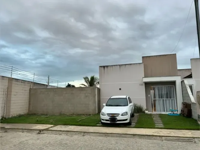 Vendo casa de 2/4, Com terreno excedente, Condomínio Revena, Papagaio
