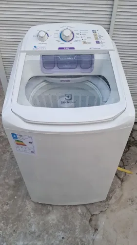 Máquina de lavar 8,5kg em ótimo estado de uso