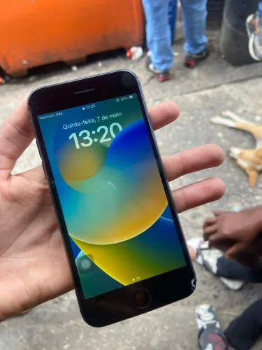 iPhone 8 usado 