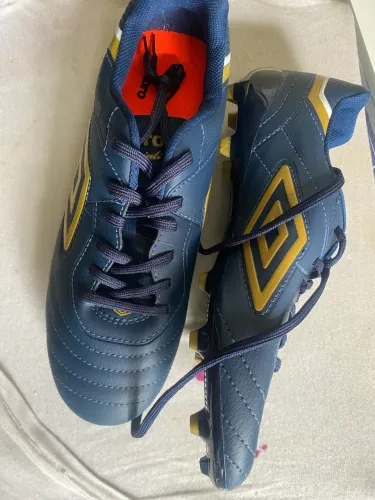 Chuteira Umbro Campo 41