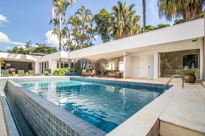 Casa Térrea - 4 Dormitórios (Suítes) à Venda no Alto da Boa Vista - São Paulo/SP