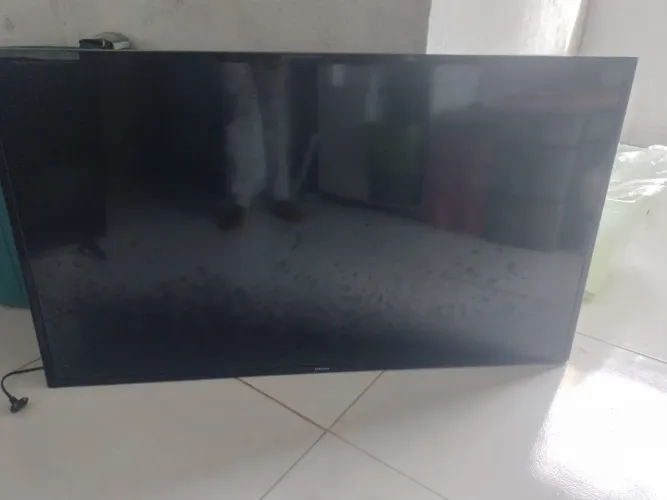 Tv Samsung 49 polegas pra desmanche ou conserto