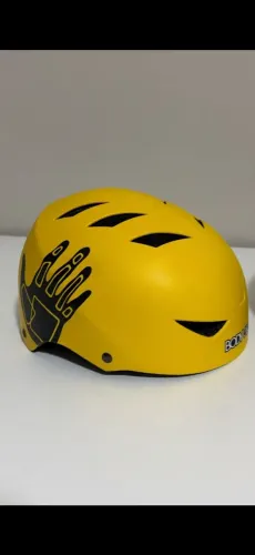 Capacete NOVO esportivo skate, patins
