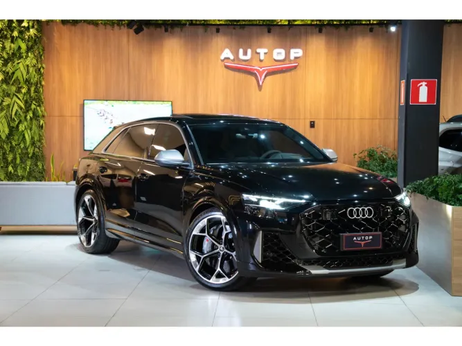 Audi RS Q8 4.0 Bi-TB V8 FSI Quattro Tiptronic 2026