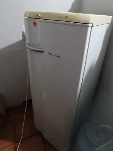 Geladeira Eletrolux