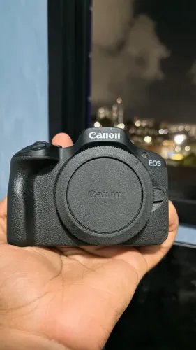 Câmera Cânon R100