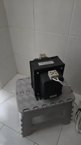 Transformador 110/220 - 5KVA