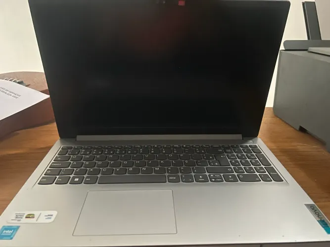 Lenovo IdeaPad 1 de 15,6 polegadas.