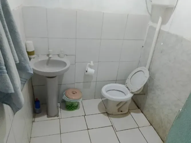 Vendo uma casa 