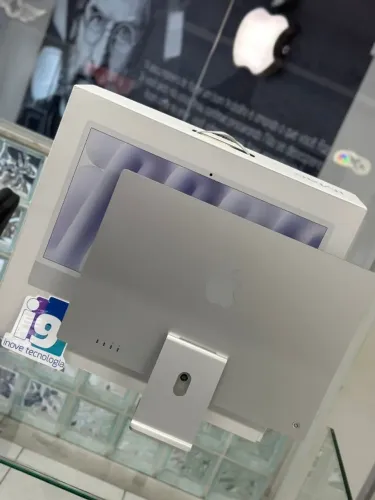 iMac 2023