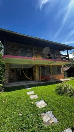 Chácara para alugar com 3 quartos localizado em Tijucas-SC