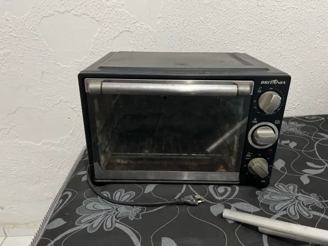 Forno Britânia Usado