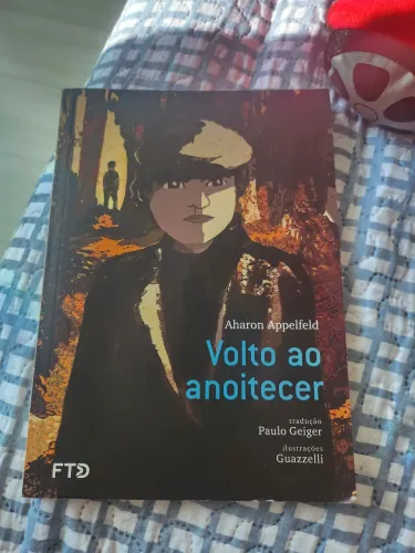 Livro Volto ao anoitecer 
