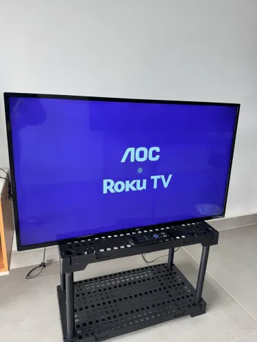 Televisão Smart 43 Novinha | Sistema novo roku