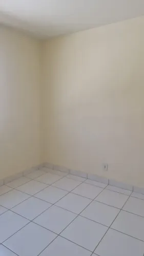 Imóvel para aluguel possui 42 metros quadrados com 2 quartos