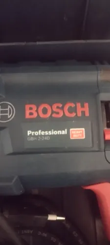 FURADEIRA MARTELETE BOSCH SISTEMA PLUS  ,NOVA NA CAIXA