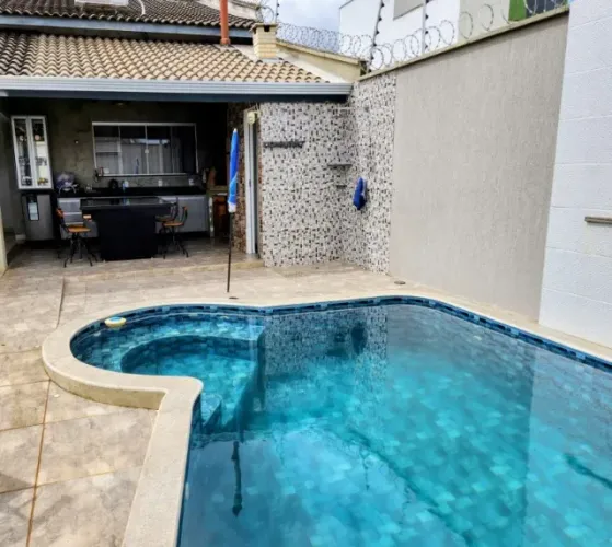 Casa a Venda, alto padrão, 3/4 Porto Nacional-TO