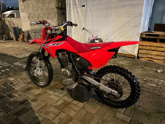 Vendo xr200 de trilha preparada