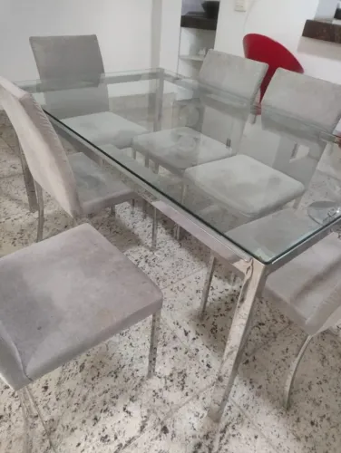 Mesa de jantar com 6 cadeiras