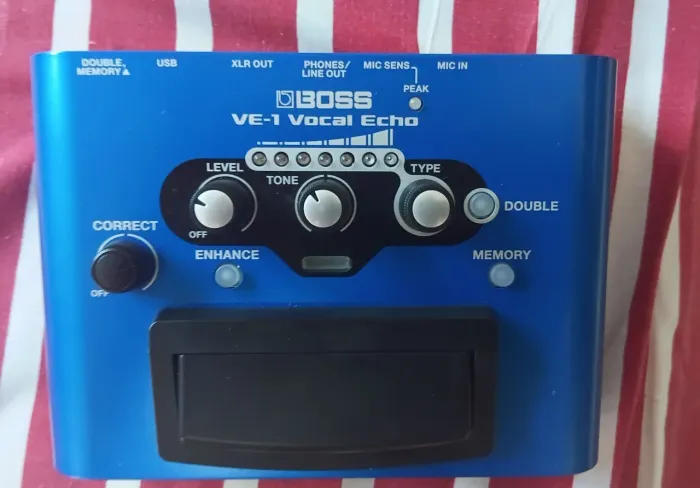Boss VE-1 , pedal praticamente novo, sem uso . 