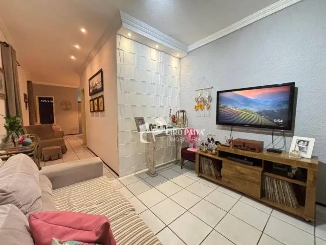 Casa com 2 dormitórios à venda, 60 m² por R$ 395.000 - Dias Macedo - Fortaleza/CE