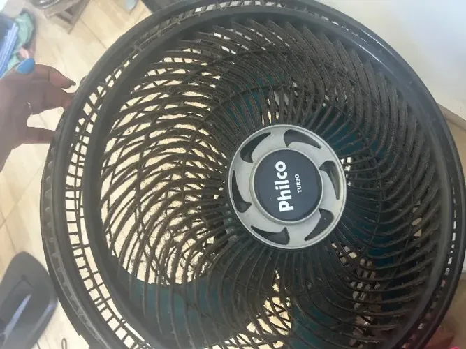 2 Ventiladores quebrados 