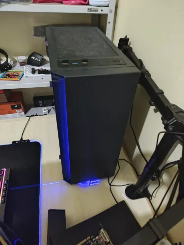 Pc gamer Ryzen 9 5900x, 32 gb de ram + rtx 5060 ti 16gb
