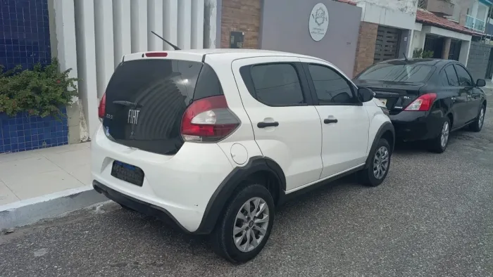Fiat Mobi Like 1.0 Fire Flex 5P. 2021