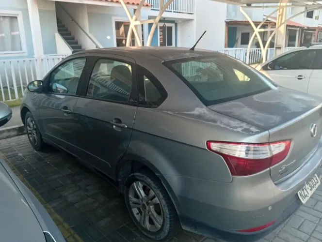 Fiat Grand Siena Attrac. 1.4 EVO F.flex 8V 2013