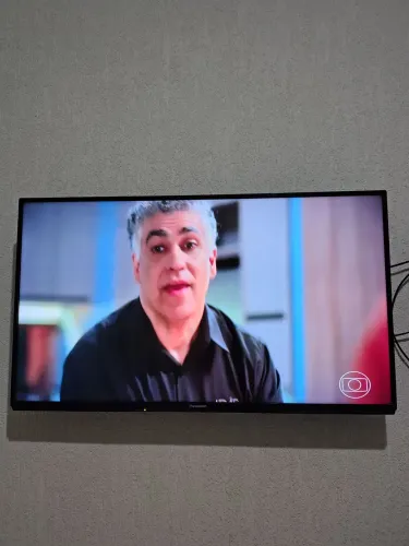Vendo televisão 42 polegadas