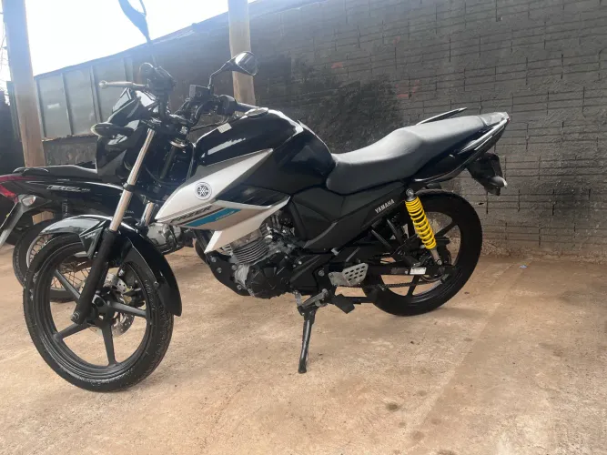 Yamaha Fazer 150 2019 vendo ou troco