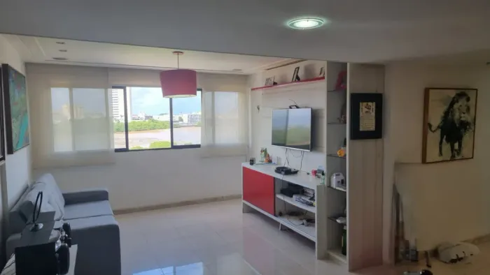 Apartamento 03 quartos, 1 suíte , reformado ,vista pro Rio, na Rua da Aurora