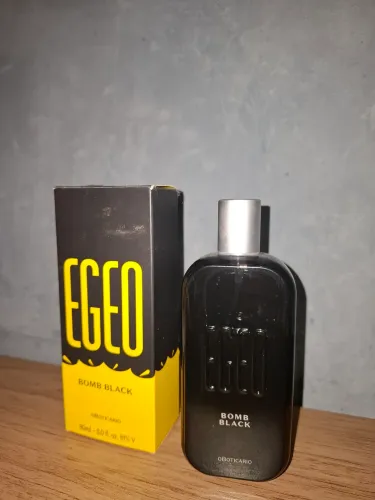 Perfume Egeo Bomb Black 90ml (tem cerca de 60ml)